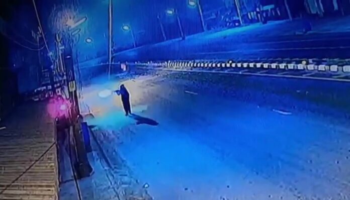 ภาพวงจรปิดจับภาพคนร้ายนาทีเกิดเหตุ