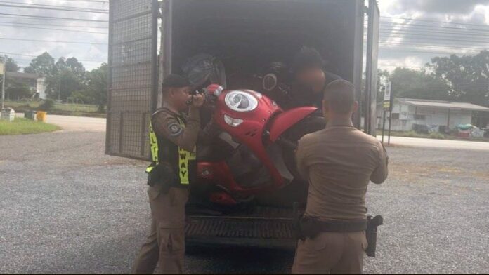 Police intercept pickup carrying suspected stolen motorcycles in Sa Kaeo | News by Thaiger