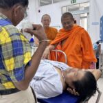 ฮือฮา กำนันศิษย์ก้นกุฏิ หลวงพ่อคูณ ขับกระบะพลิกคว่ำพังยับ รอดปฏิหาริย์ เชื่อบารมี หลวงพ่อคูณ ห้อยคอ-พกติดรถ