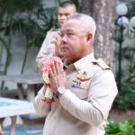 ‘ปลัดบุญสงค์’ สักการะสิ่งศักดิ์สิทธิ์ อำลาตำแหน่ง ก่อนนั่ง ผู้ตรวจฯ สำนักนายกฯ