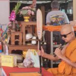 ลุ้นเลขเด็ด อดีตขรก.ทำบุญวันเกิด ไหว้ขอพร หลวงพ่อสมหวัง ล้วงไข่ได้เลขตรงใจ เล็งเสี่ยงโชค