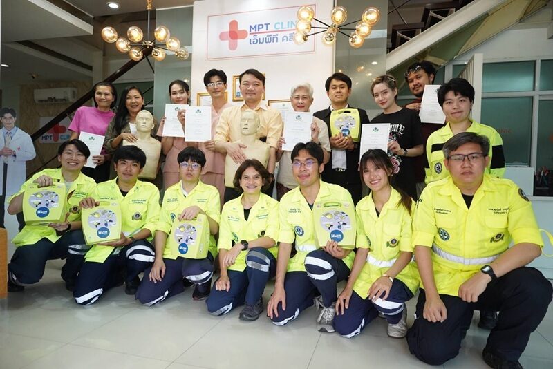 “ตูมตาม - บิ๊นท์” นำทีมนักแสดงและทีมงานเรียนทำ CPR เพื่อเข้าฉากละคร "ความลับใต้เสื้อกาวน์"