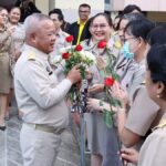 ‘ปลัดบุญสงค์’ สักการะสิ่งศักดิ์สิทธิ์ อำลาตำแหน่ง ก่อนนั่ง ผู้ตรวจฯ สำนักนายกฯ