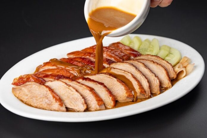 MK โชว์เจ้าหม้อไฟ เปิดตัวบุฟเฟต์สุกี้พรีเมียม เป็ดย่างไม่อั้น เริ่ม 499 