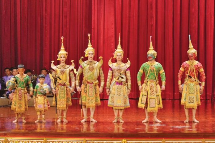 สกู๊ปสตรี - วิจิตรอลังการ โขน‘สัตยาพาลี’