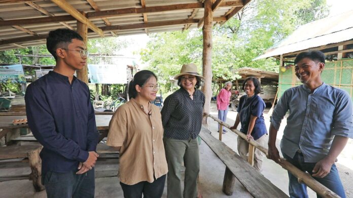 สดจากเยาวชน