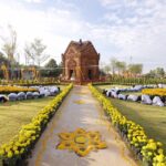 เพ ลา เพลิน บุรีรัมย์ ฉลองครบรอบ 9 ปี 'พระเขี้ยวแก้ว' (จำลอง)” จากศรีลังกา