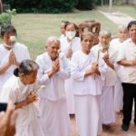 เพ ลา เพลิน บุรีรัมย์ ฉลองครบรอบ 9 ปี 'พระเขี้ยวแก้ว' (จำลอง)” จากศรีลังกา