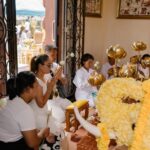 เพ ลา เพลิน บุรีรัมย์ ฉลองครบรอบ 9 ปี 'พระเขี้ยวแก้ว' (จำลอง)” จากศรีลังกา