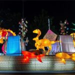 เปิดงานประเพณีไหลเรือไฟ และงานกาชาด จังหวัดนครพนม ประจำปี 2568