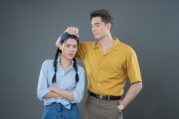 เรื่องย่อ พรหมพยศ ละคร โรแมนติกดราม่า มิกค์-เจนนี่ โคจรจับคู่ฟิน