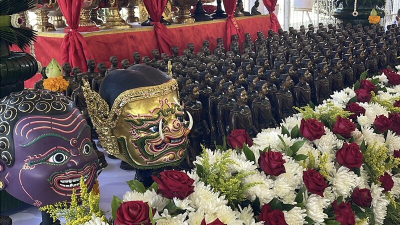 ฮือฮาเลขธูป พิธีบวงสรวงเทวาภิเษก "องค์เจ้าพ่อพญาแล" รุ่นมงคล 2 แผ่นดิน เห็นชัด ๆ เลข 3 ตัว คณะหมอลำดัง ร่วมพิธีด้วย เผยประวัติความเป็นมา