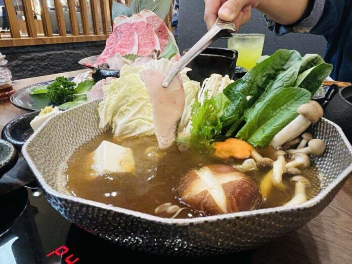 โอโตยะ โอกิ ชาบูมันปูเจ้าแรกในไทย ปูแน่นหม้อ แกะให้เสร็จ