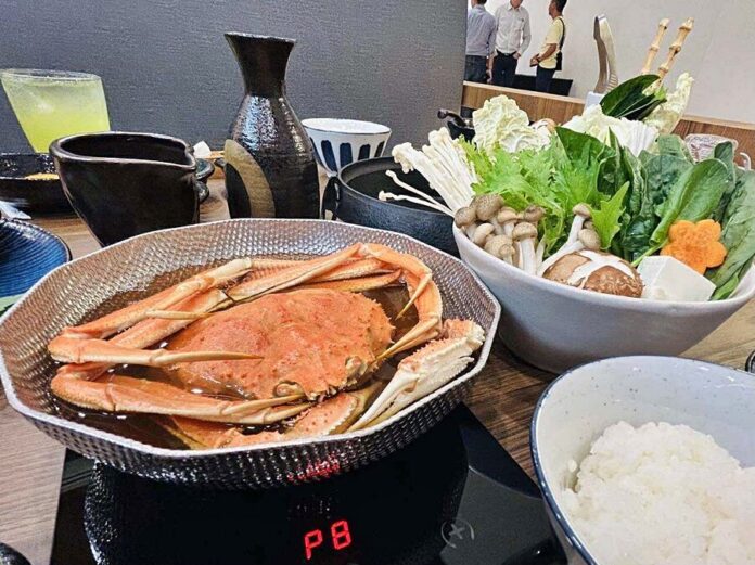 โอโตยะ โอกิ ชาบูมันปูเจ้าแรกในไทย ปูแน่นหม้อ แกะให้เสร็จ