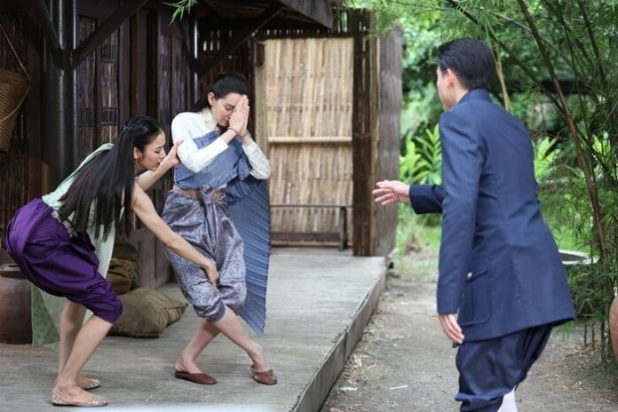 เรื่องย่อ เจ้าคุณพี่กับอีนางคำดวง เจมส์-เบลล่า คัมแบ๊ก พีเรียดคอมเมดี้ฟอร์มใหญ่