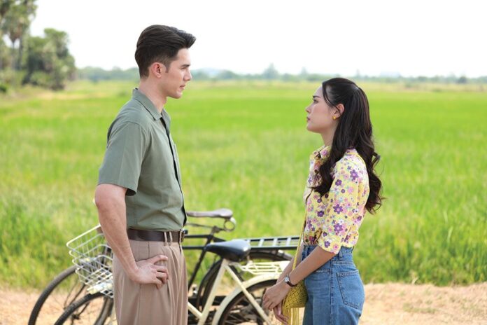 เบื้องหลังมายา
