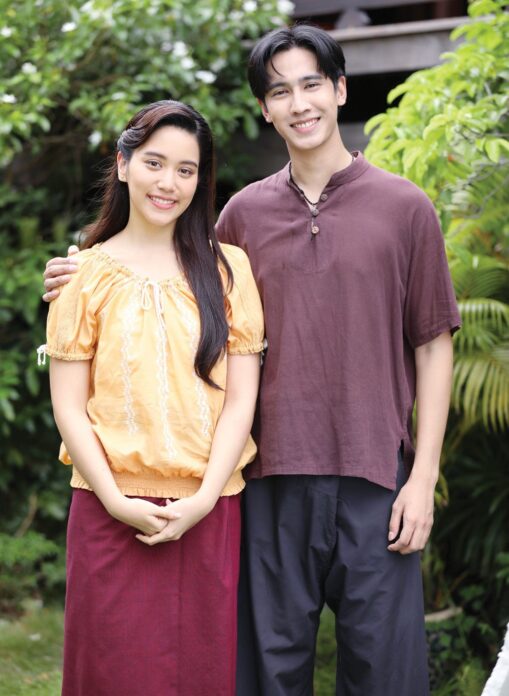 เบื้องหลังมายา