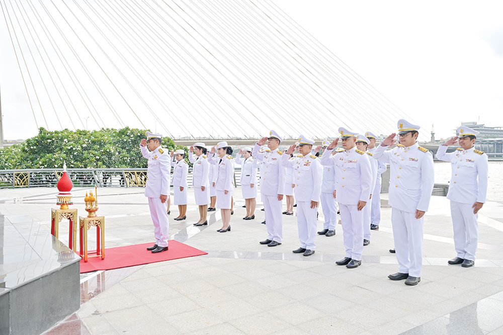ข่าวสดพระเครื่อง - เจริญพระพุทธมนต์ถวายรัชกาลที่ 8 ครบ 100 ปี-วันพระบรมราชสมภพ