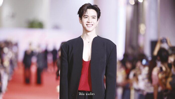 เสาร์สด - RED CARPET งาน FEED X KHAOSOD AWARDS 202