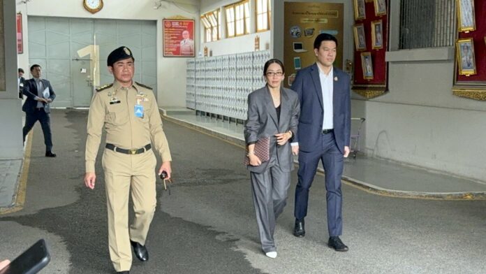 เอม ห่วงสุขภาพ ทักษิณ หลังเข้าเยี่ยม ทนายวิญญัติ ยันป่วยจริง แม้ไม่เคยแสดงอาการ