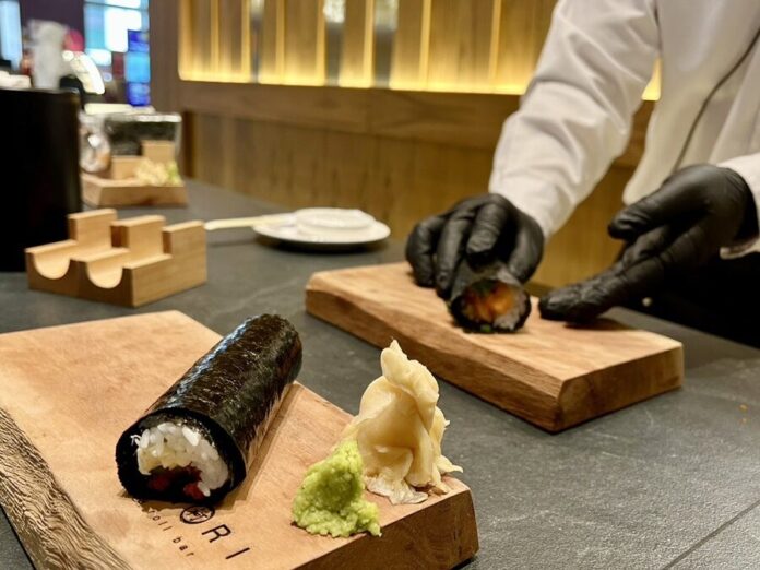KANORI ชวนอร่อยสาขาใหม่ สยามพารากอน ซูชิแฮนด์โรลเมนูพิเศษ