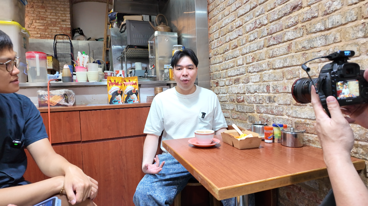 คุณ Bill Ho เจ้าของร้าน Ho Wah