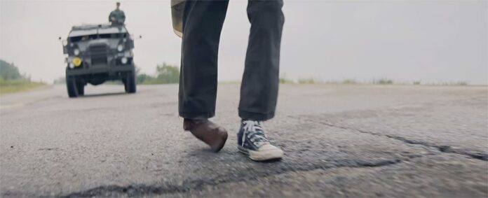 สตาร์ต่างแดน - ‘ฟรานซิส’พาแข่งขันท้าตาย The Long Walk เกมเดินมรณะ