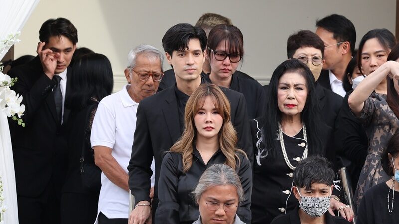 ครอบครัวจารุจินดา