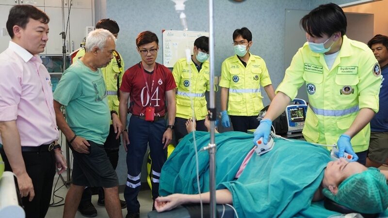 ความลับใต้เสื้อกาวน์