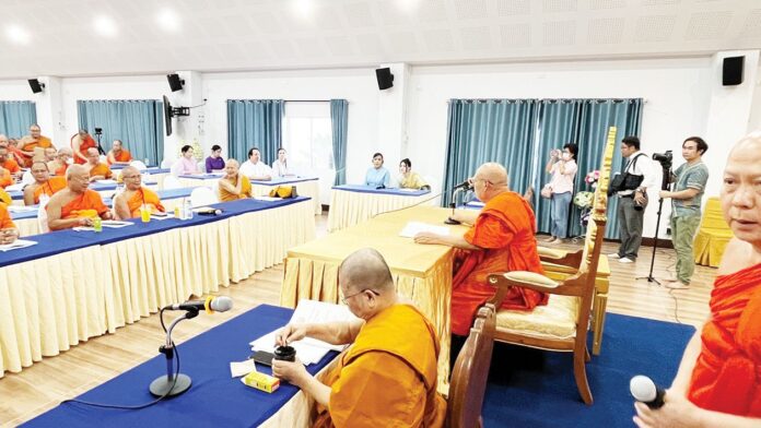 รายงานพิเศษ - คณะสงฆ์เชียงใหม่ประชุมใหญ่ ถกจัดทำบัญชีรายรับ-รายจ่ายวัด