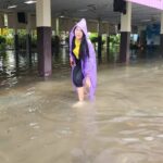 แม่น้ำท่าจีน ทะลักล้นตลิ่งไหลท่วม 3 อำเภอ เมืองสุพรรณ ชาวบ้าน 5 พันครัวเรือน เดือดร้อนหนัก