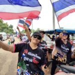 ชาวบ้านชายแดนไทยเดือดร้อน รวมพลคนไทยรักชาติ เตรียมปักธงชาติไทย หลักเขตแดนที่ 42