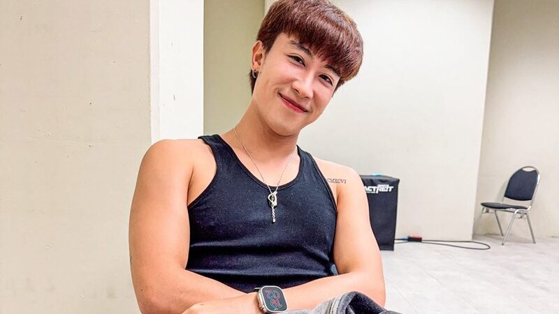 นุ๊ก ธนดล