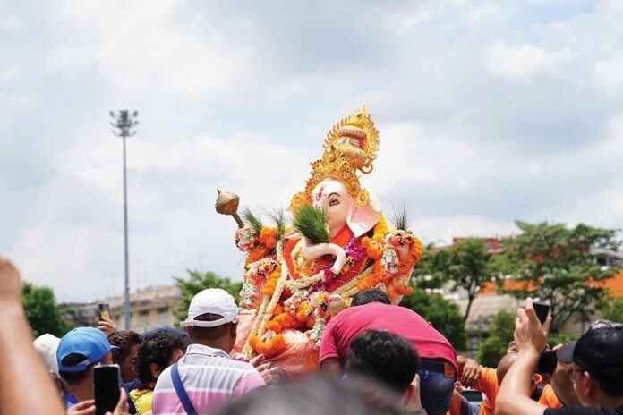 รายงานพิเศษ - สมโภชคเณศจตุรถี2568ยิ่งใหญ่ ร่วมสักการะแน่นลานคนเมือง