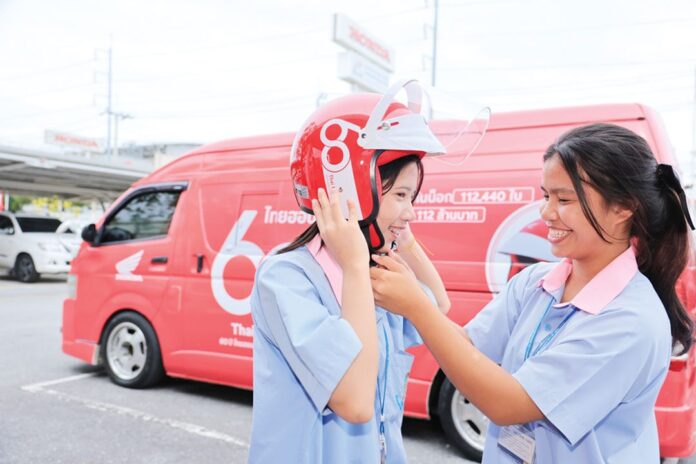 สดจากเยาวชน - เด็กไทยขับขี่ปลอดภัย สวมใส่หมวกกันน็อก!
