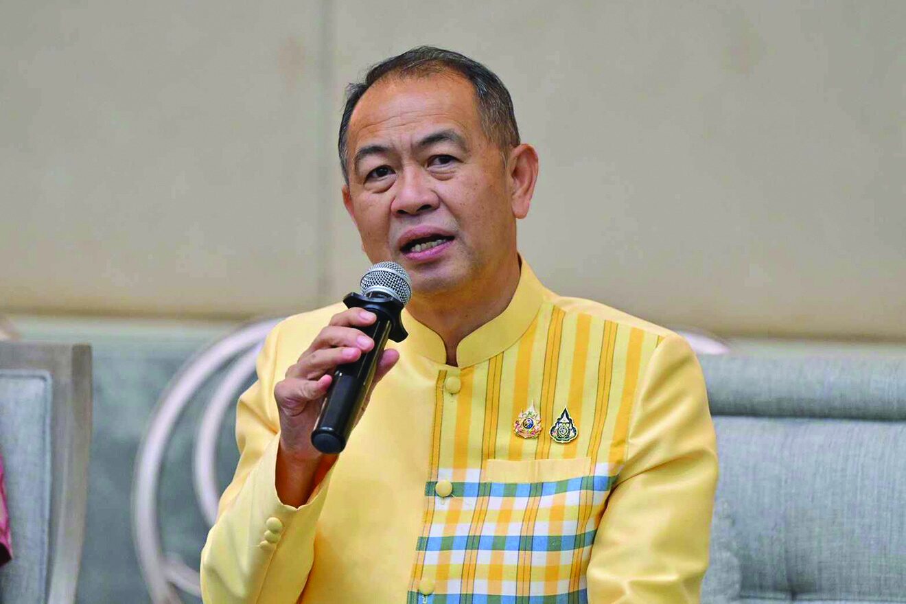 ข่าวสดพระเครื่อง - จัดอบรมปฏิบัติตามราชประเพณี ผู้ขอรับพระราชทานผ้าพระกฐิน
