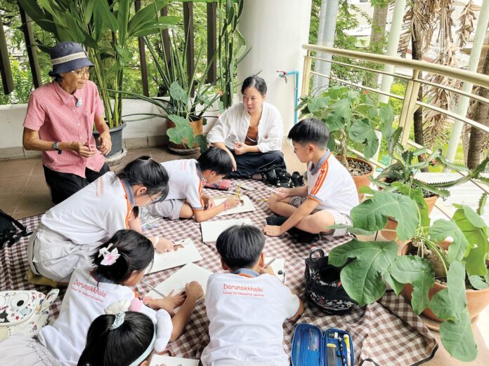 สดจากเยาวชน - หอพรรณไม้ ปั้นนักอนุรักษ์น้อย