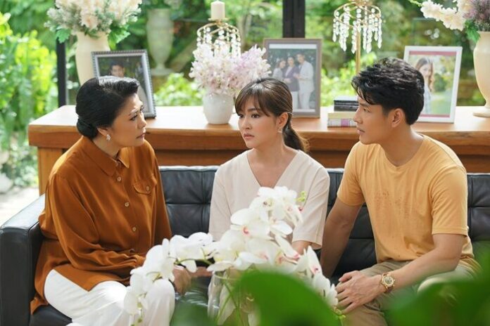 โดม-ยิหวา เคมีสะท้านจอ! เปิดฉากรัก-แค้น สุดเข้มใน “น้ำผึ้งขม”