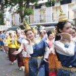สืบสานประเพณีทำบุญ ตักบาตรเทโวโรหณะ วันออกพรรรษา ภูเขาทอง วัดสระเกศ