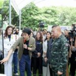 'จากสนามรบสู่ผืนนา' บิ๊กกุ้ง พลิกบทบาทสู่ภารกิจใหม่ เปิดตัวแบรนด์ ข้าวแม่ทัพไทย-ข้าวสีสด