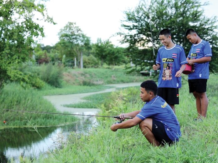 สดจากเยาวชน