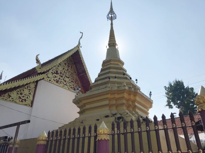 เที่ยววัดวันหยุด