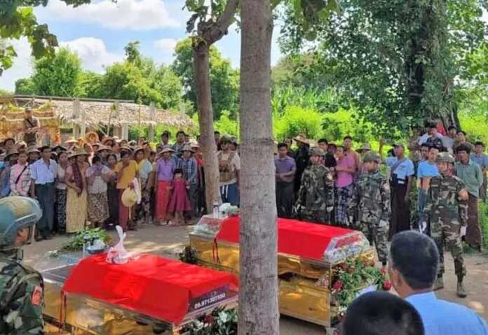 รัฐบาลเมียนมารับ “ส่งร่มร่อนทิ้งระเบิด” แต่โทษฝ่ายต่อต้านใช้ชาวบ้านเป็นโล่มนุษย์
