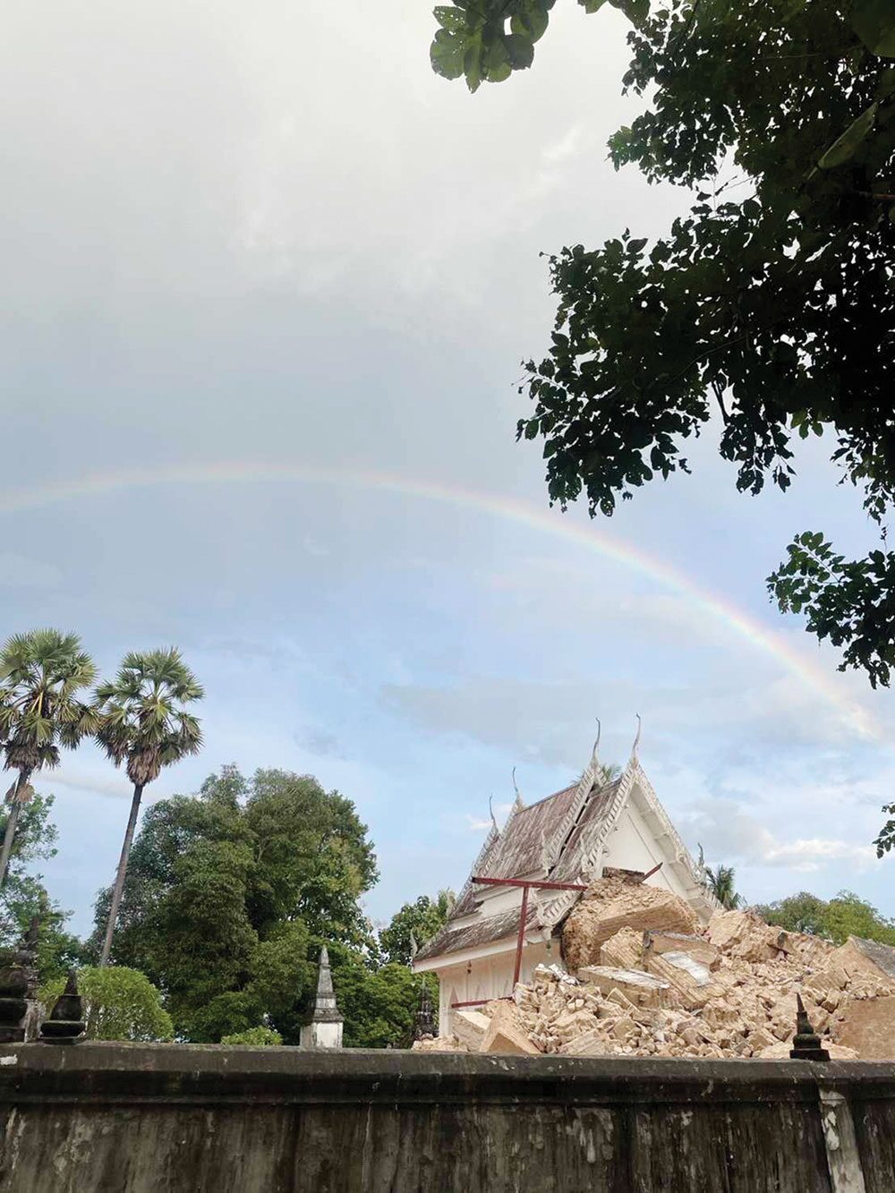 ข่าวสดพระเครื่อง - วธ.เร่งบูรณะฟื้นมรดกอีสาน ‘พระธาตุโนนตาล’ถล่มพัง