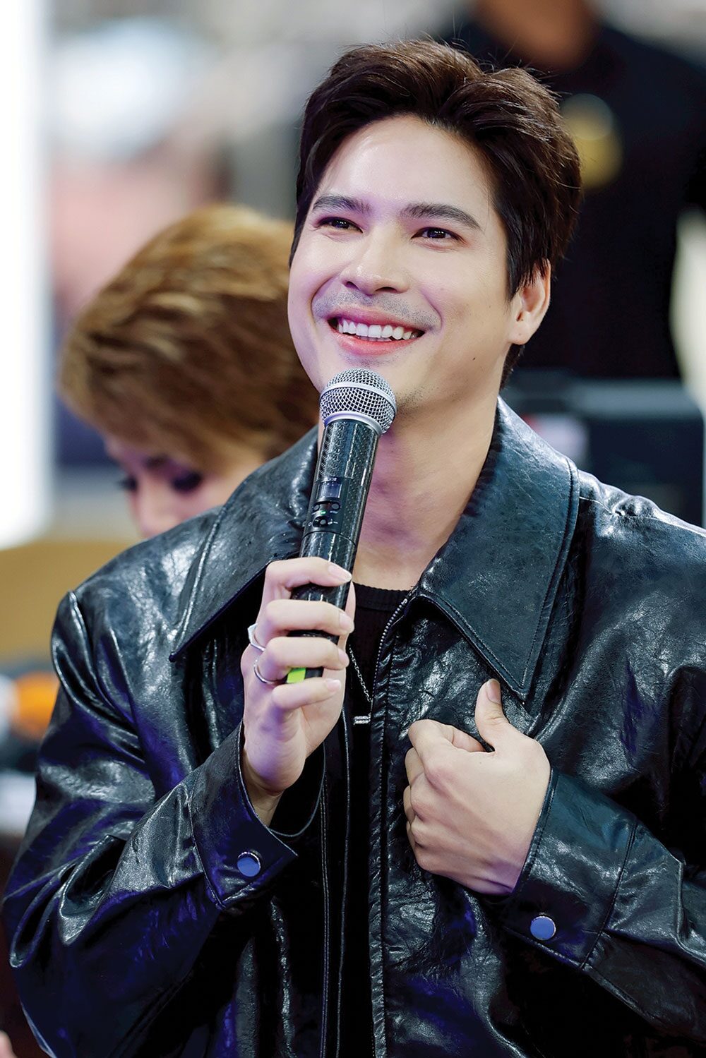 ซุปตาร์บันเทิง - ‘ปุ๊กลุก-ไมค์’ทุ่มซื้อบ้านหรู เคลียร์ดราม่าไลฟ์‘เจนนี่’ปลิว!