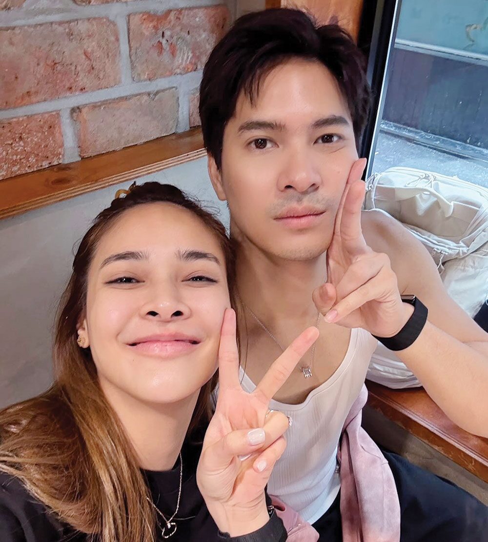 ซุปตาร์บันเทิง - ‘ปุ๊กลุก-ไมค์’ทุ่มซื้อบ้านหรู เคลียร์ดราม่าไลฟ์‘เจนนี่’ปลิว!