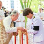 สถิตย์พงษ์ ประธานในพิธีบวงสรวงการแสดงโขนมูลนิธิส่งเสริมศิลปาชีพ ตอน'สัตยาพาลี'