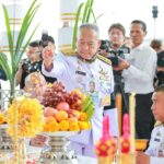 สถิตย์พงษ์ ประธานในพิธีบวงสรวงการแสดงโขนมูลนิธิส่งเสริมศิลปาชีพ ตอน'สัตยาพาลี'