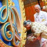 สถิตย์พงษ์ ประธานในพิธีบวงสรวงการแสดงโขนมูลนิธิส่งเสริมศิลปาชีพ ตอน'สัตยาพาลี'