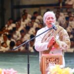 สถิตย์พงษ์ ประธานในพิธีบวงสรวงการแสดงโขนมูลนิธิส่งเสริมศิลปาชีพ ตอน'สัตยาพาลี'